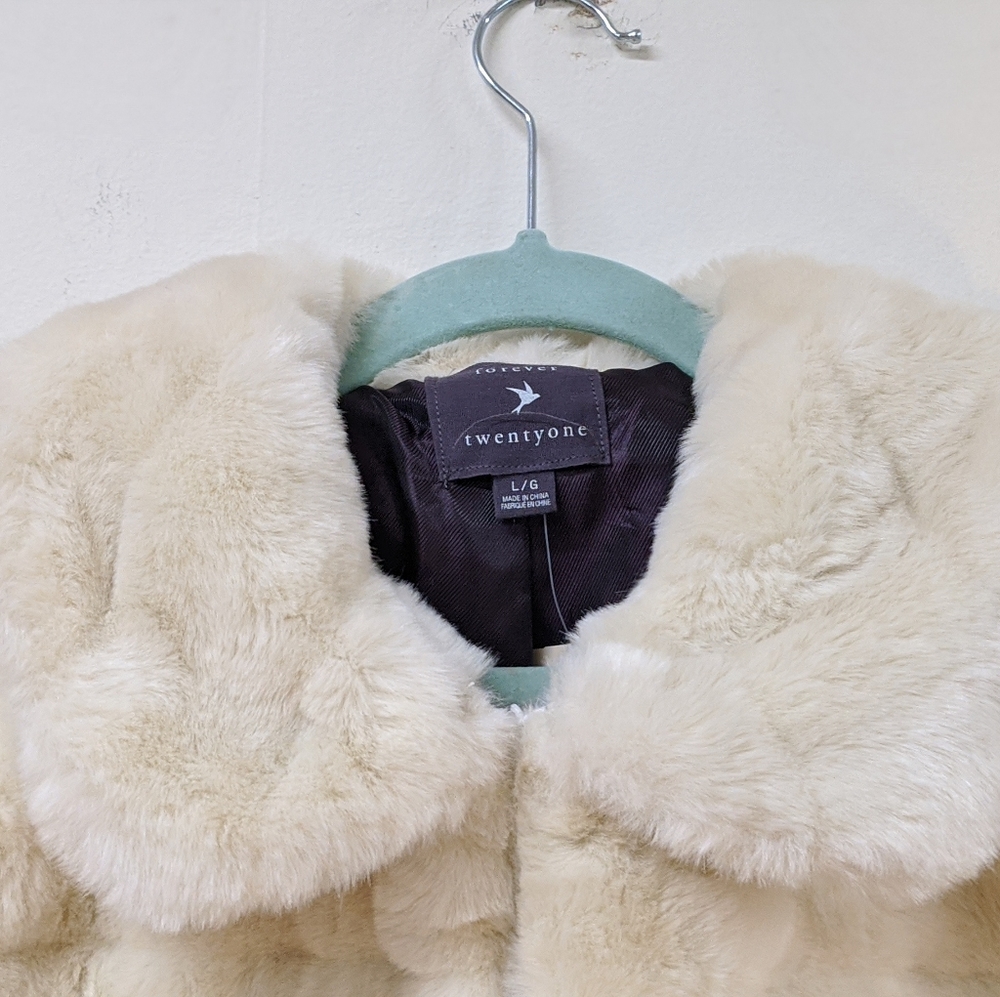 Forever 21 FAUX Fur Dress Jacket (L) - Picture 5 of 5